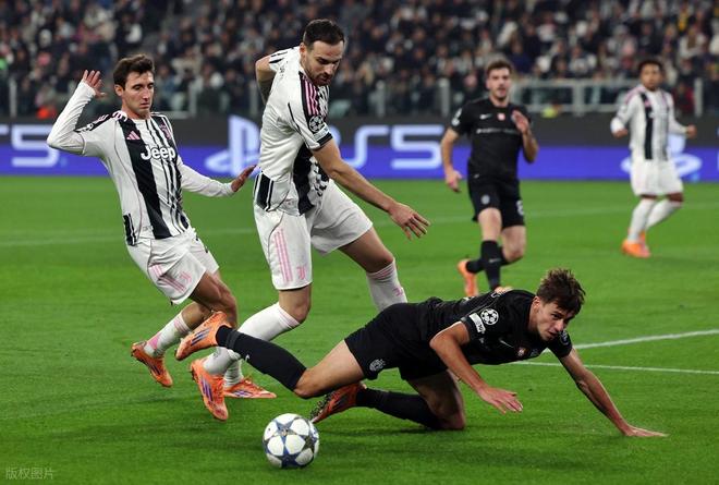 风云突变！葡萄牙体育加时末段绝杀压哨，欧超杯版图或变，赛场秩序良好，团队化学反应显著的简单介绍