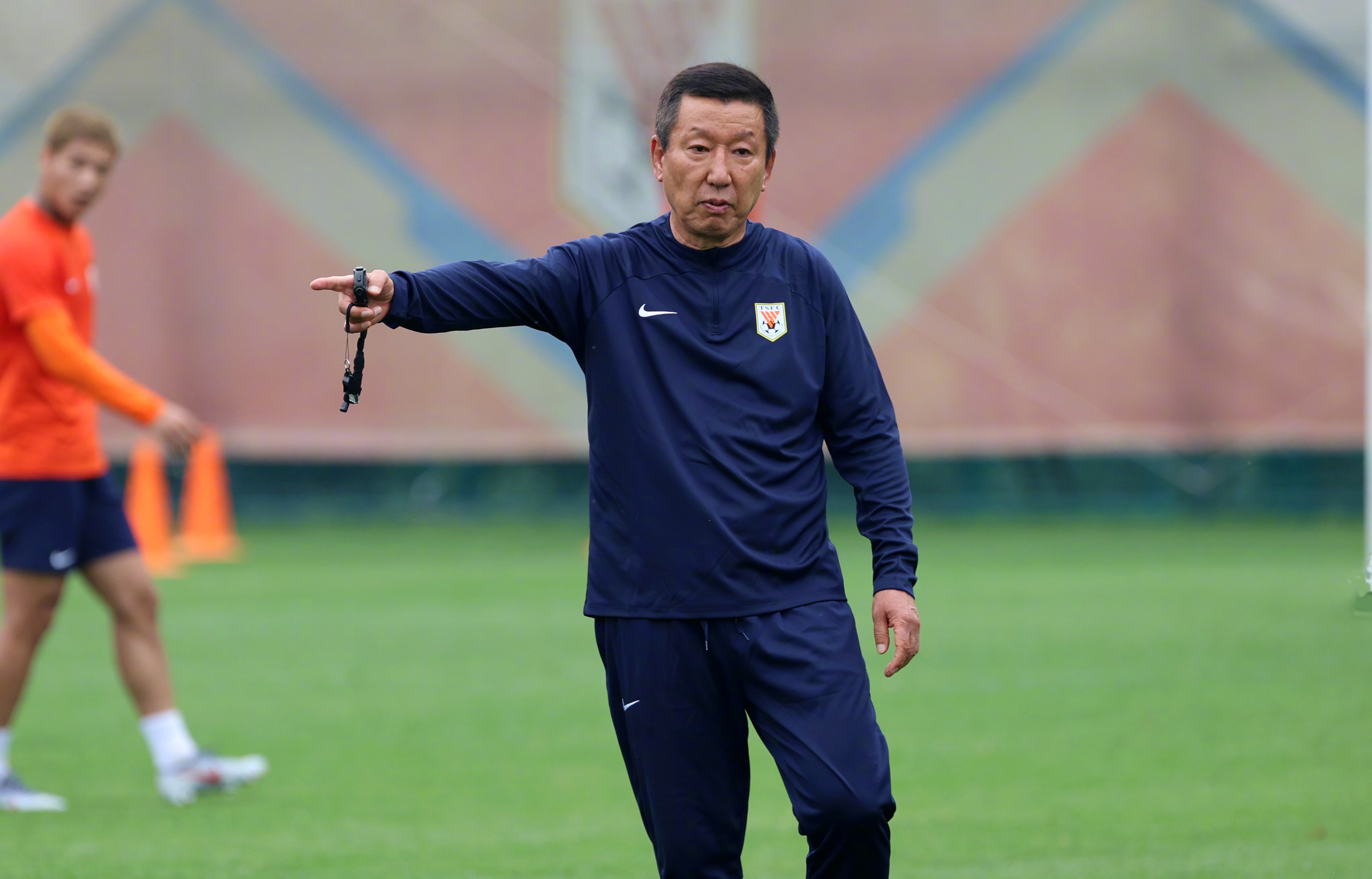 包含里程碑夜山东泰山战术微调，亚冠今晨刷纪录，底气十足，医务组通报恢复的词条