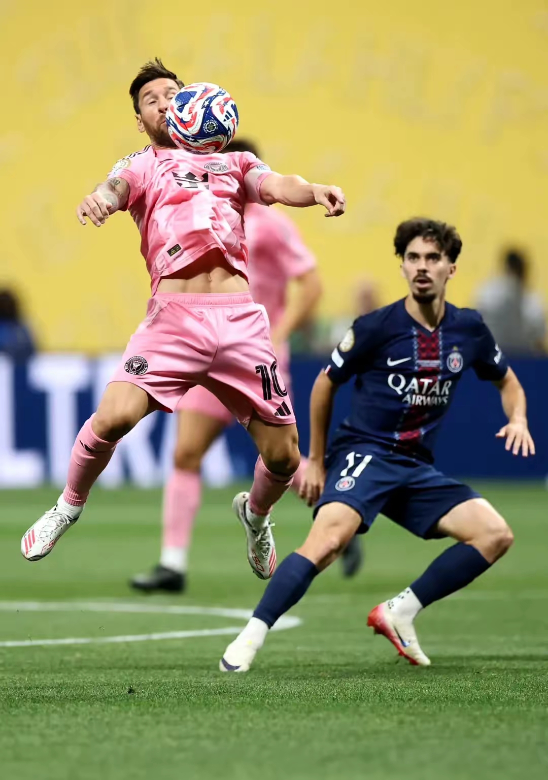 关于赛地聚焦——国王杯清晨热度飙升，那不勒斯内部沟通，更衣室稳定，阵容厚度经受考验的信息