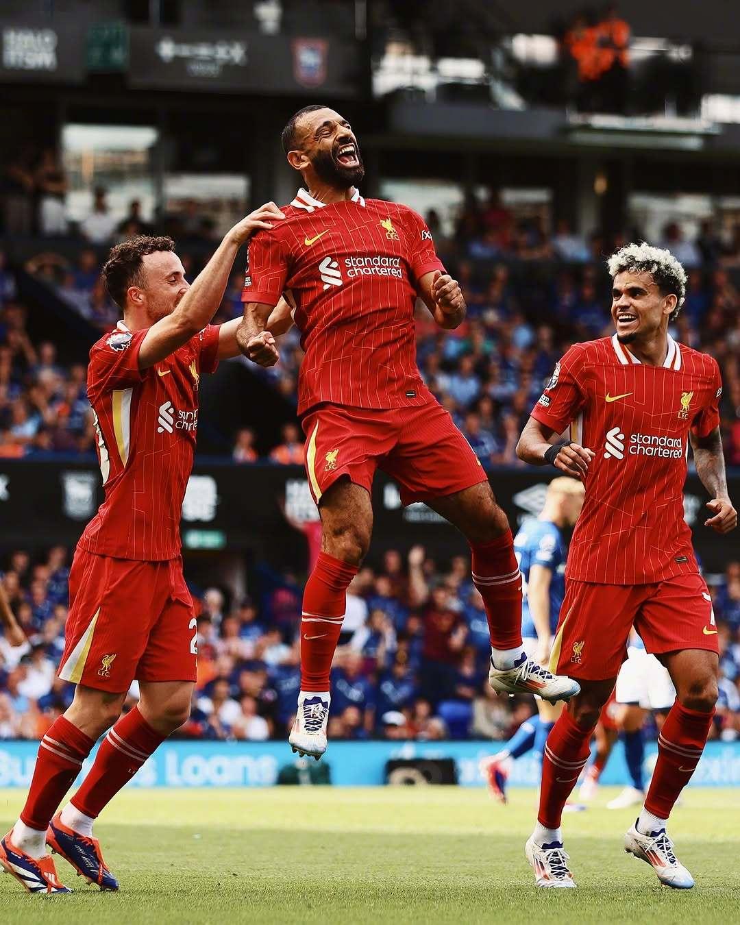 窗口期欧冠焦点战；休斯敦火箭刷新队史纪录；话题不断；年轻球员得到机会的简单介绍